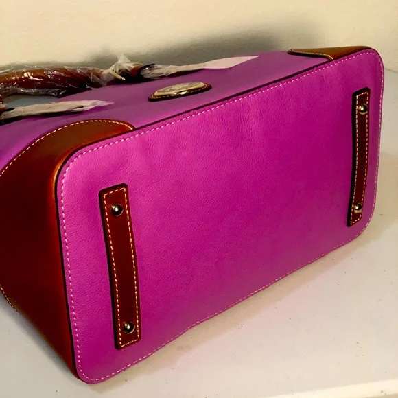 NWT Dooney and Bourke lilac/purple dome Satchel - Picture 3 of 6